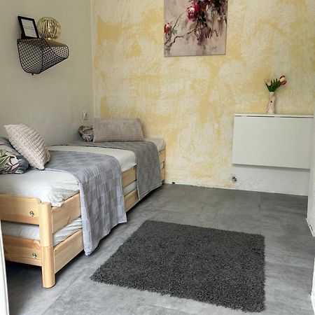 Soba Za Odmor P&E Hotell Kaštel Štafilić Eksteriør bilde