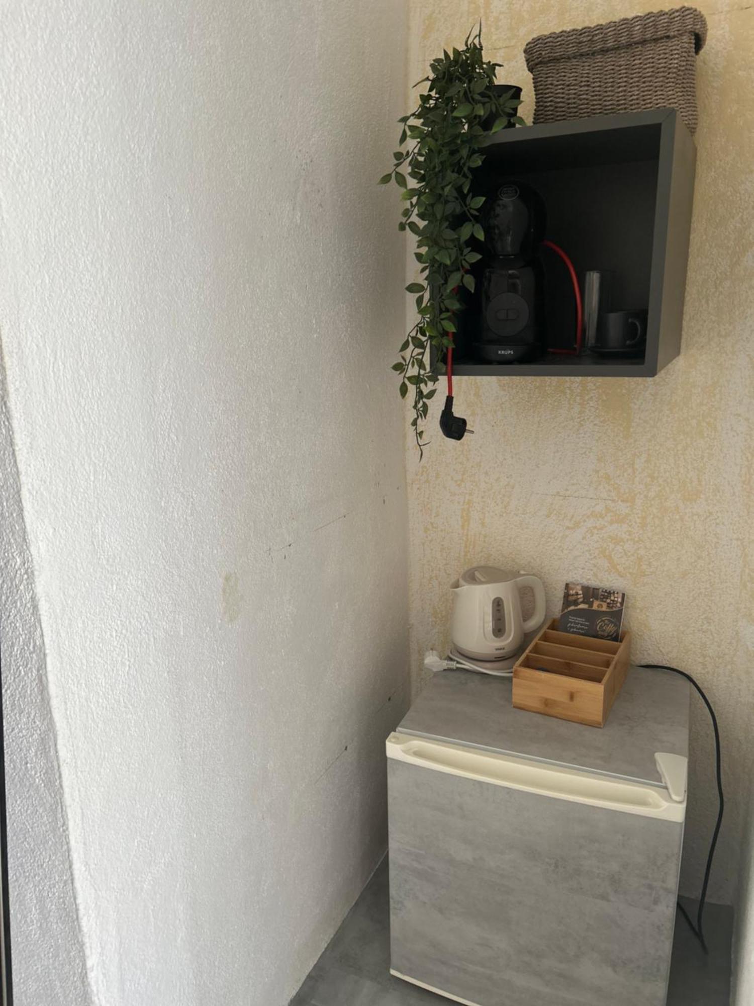 Soba Za Odmor P&E Hotell Kaštel Štafilić Eksteriør bilde